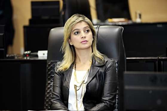MT:   MENSALINHO:     MP aciona ex-deputada acusada de receber propina para que devolva R$ 11 milhões
