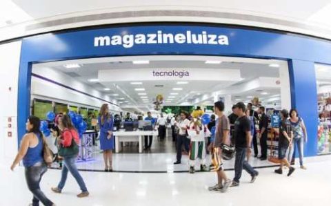 MAGAZINE LUIZA:  Quadrilha sequestra gerente de loja e faz a família de refém