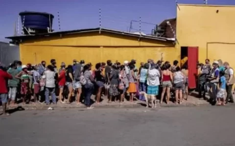 MT:   O OSSINHO:   Famílias cadastradas na fila do açougue continuam recebendo atendimento do Município