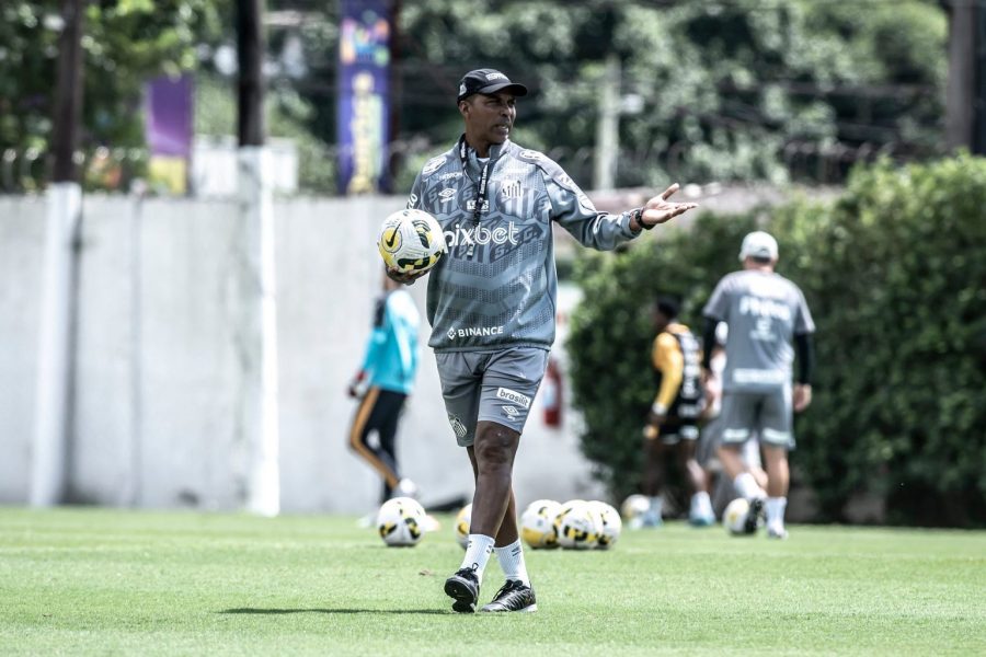 Santos faz penúltimo treino antes enfrentar Athletico-PR; veja provável escalação