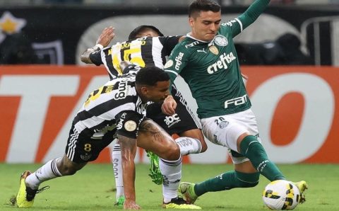 Palmeiras supera desfalques, bate o Atlético-MG e amplia vantagem na liderança do Brasileirão