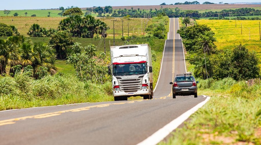 SEGURANÇA: Roubo nas estradas aumenta procura por seguro de cargas agrícolas