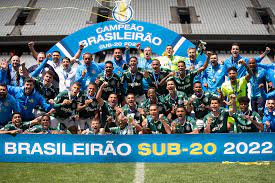 Jogadores do Palmeiras provocam Corinthians após título sub-20 em Itaquera: “Apanha na base e no profissional”