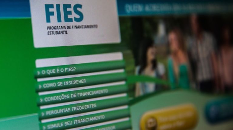Estudante de ensino superior privado ainda pode se inscrever no Fies