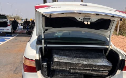 Polícia Federal apreende 300 kg de maconha na estrada de Chapada dos Guimarães