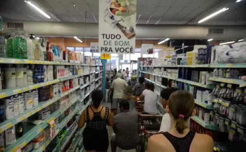 INFLAÇÃO NOS SUPERMERCADOS APONTA PARA ALTAS DE MAIS DE 70%
