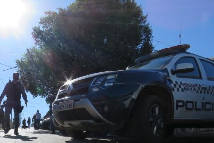 INIMIGO ÍNTIMO: Homem faz esposa refém e ameaça matá-la em MT