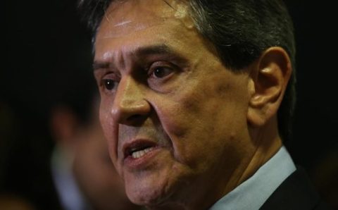 Moraes manda prender Roberto Jefferson, que reage a tiros