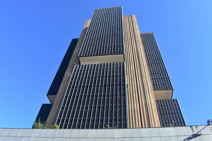 Selic: Economistas esperam manutenção dos juros em 13,75%