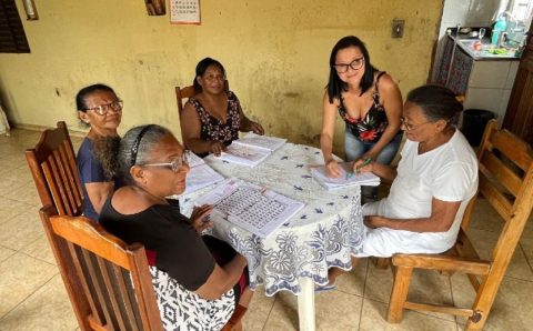 Alunas do Mais Muxirum compartilham a felicidade da alfabetização aos 50 anos