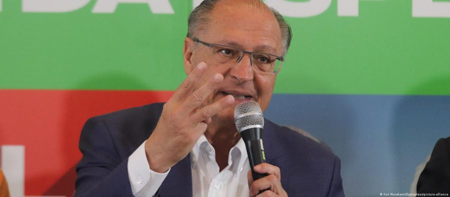 Alckmin anuncia transição com “pais” do Plano Real e Tebet