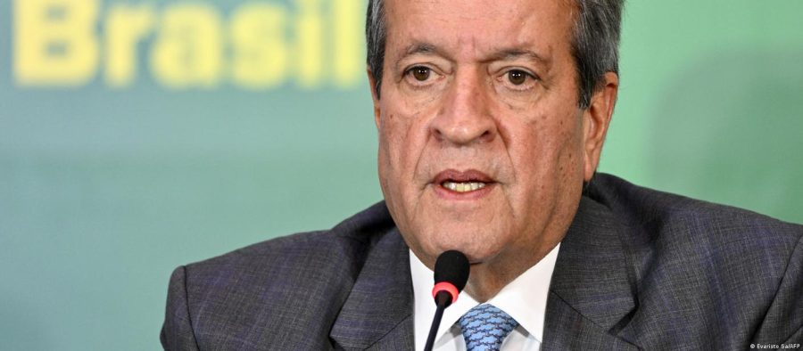 PL atende Bolsonaro e tenta reverter resultado eleitoral