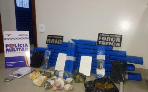 FORÇA TÁTICA: Após denúncia anônima, Polícia Militar prende dupla com 35 quilos de drogas