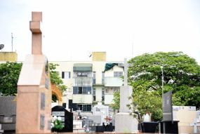 Cemitérios públicos de Cuiabá estarão com portões abertos desde às 6h no Dia de Finados