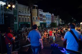 Viva o Feriado em Cuiabá: Lambadão, espaço kids, Pedal da Semob integram a programação de hoje (15)