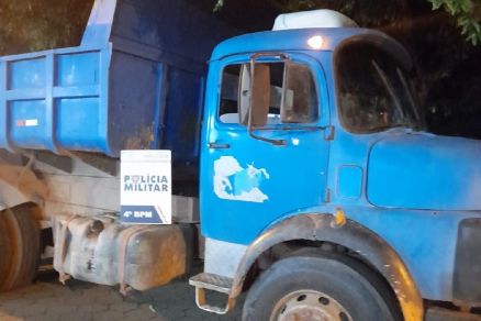 CAMINHÃO RECUPERADO: PM recupera caminhão roubado e prende jovem de 18 anos em VG