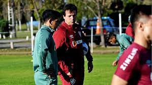 No Catar torcendo pela Argentina, Germán Cano elogia trabalho de Fernando Diniz no Fluminense