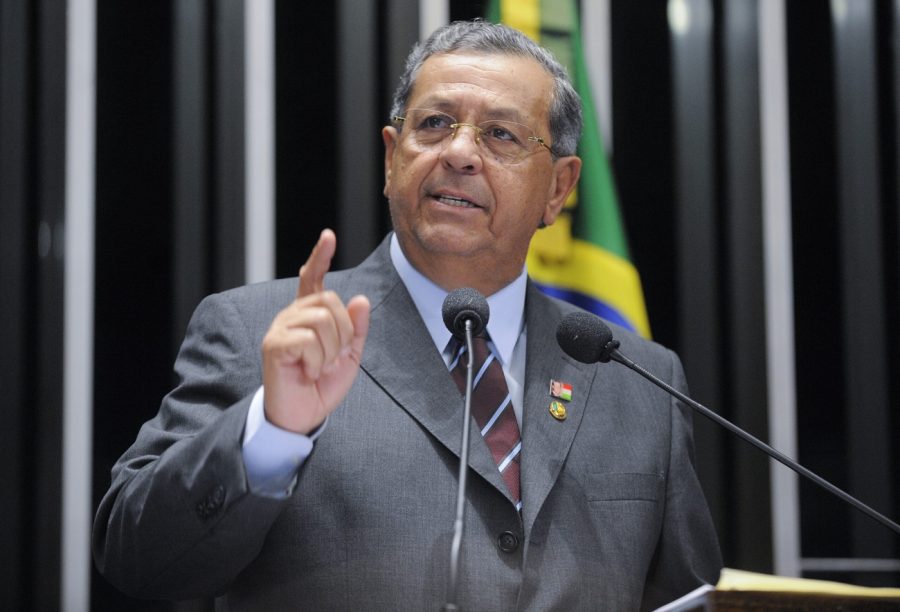 MT:  ‘ESSE É O PAPEL DO PARLAMENTAR’:  EQUÍVOCO DE JAYME:  PAPEL DO LEGISLATIVO É LEGISLAR:    Jayme Campos celebra entrega de maquinários adquiridos através de emendas