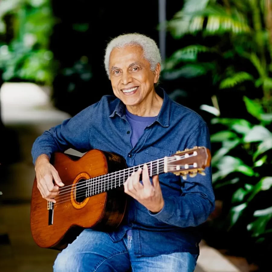 Paulinho da Viola faz 80 anos e ganha homenagem de Zeca Pagodinho