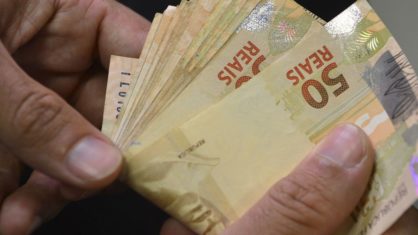 Salário mínimo de R$ 1.412 começa a ser pago nesta quinta-feira