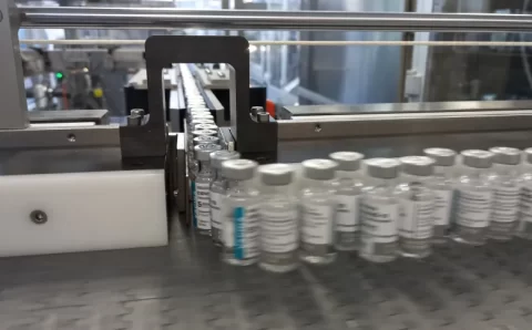 Fiocruz e Butantan estão entre os principais produtores mundiais de vacina, diz OMS