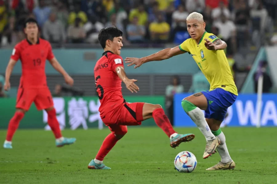 Brasil goleia Coreia em retorno de Neymar e enfrentará Croácia nas quartas de final