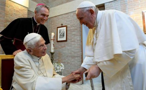 A vida de Bento 16, o papa emérito morto aos 95 anos