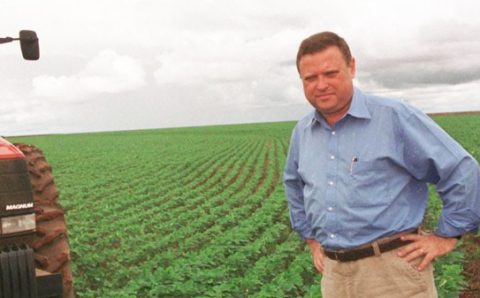SOJA – 40 ANOS: A lavoura salta marcos das divisas e avança pela política
