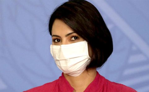 Mandatário viaja sem a mulher e com passagem apenas de ida