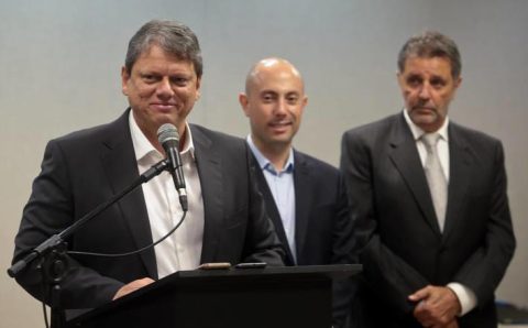 Procuradoria Eleitoral pede reprovação de contas de Tarcísio de Freitas