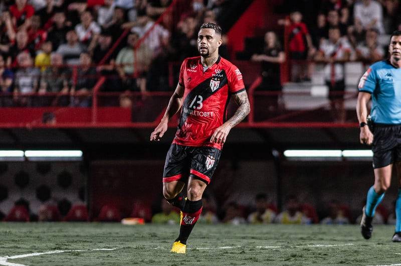 Atlético-GO, enfim, aceita proposta do São Paulo, e Wellington Rato é o novo reforço tricolor