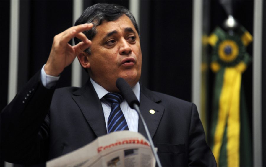 PONTO DE INTERROGAÇÃO:  Ante cenário político nebuloso, Lula e aliados cogitam abandonar PEC da Transição e editar MP em janeiro