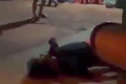 14 PONTOS NA CABEÇA: Dois são filmados agredindo homem em rodoviária no interior