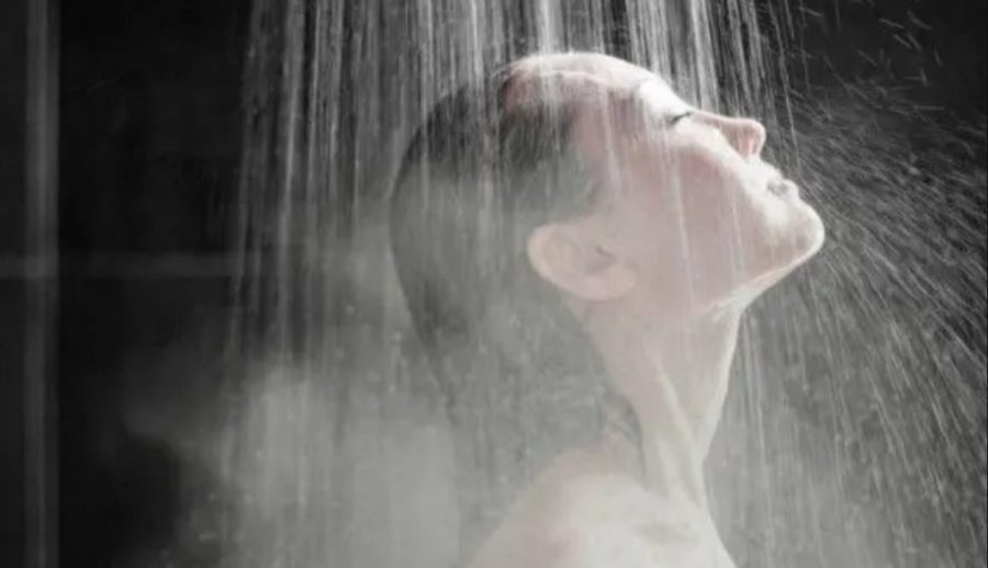 Banho quente ajuda a combater a depressão, mostra estudo