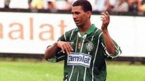 Palmeiras parabeniza Djalminha, campeão paulista com o “ataque dos 100 gols”