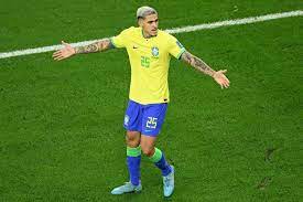 Atacante do Flamengo, Pedro publica mensagem após eliminação do Brasil