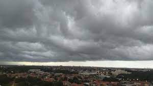 PREVISÃO DO TEMPO: Natal será de chuva com alerta de temporais para o Estado