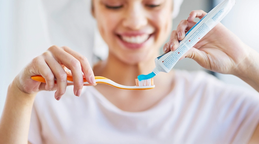 BOCAS SAUDÁVEIS:   5 dicas preventivas para proteger sua saúde bucal contra infecções