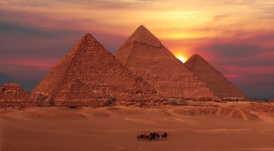 Quem construiu as pirâmides do Egito?