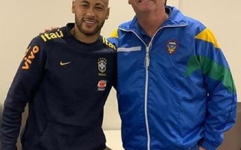 FUTEBOL:    Bolsonaro concedeu a Neymar uma das maiores honrarias antes de deixar cargo