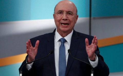 Ataque aos Poderes: Mercado não vê risco maior de conflito e aguarda pacote fiscal, diz Meirelles