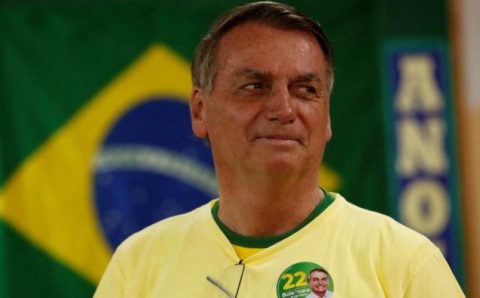 PGR pede que Bolsonaro seja investigado por incitar ao crime