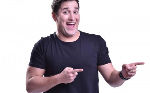 Mãe diz que foi só empurrada por ex-humorista da Globo