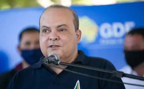 Moraes manda afastar Ibaneis Rocha do cargo de governador do DF por 90 dias