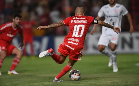 Inter só empata contra o Atlético-GO, e Botafogo é o líder isolado do Brasileirão