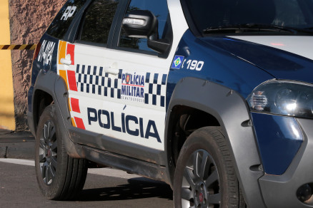 DESENTENDIMENTO: Duas travestis são esfaqueadas após discussão por programa