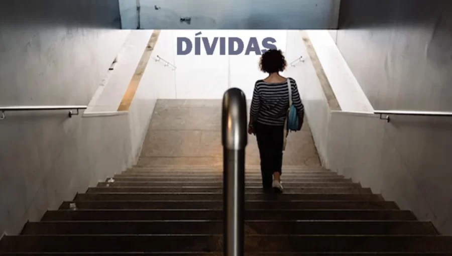 7 em cada 10 brasileiros podem estar a um passo de entrar em dívidas pesadas – entenda por que e saiba se você faz parte deste grupo