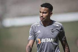 Vasco se aproxima da contratação de Jair, volante do Atlético-MG