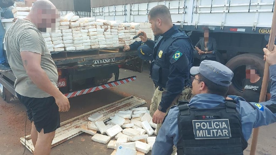 EM TODO O ESTADO: Polícia Militar prende 2,2 mil pessoas e apreende 560 kg de entorpecentes durante operação