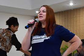 VOLTA ÀS AULAS:  Ano letivo começa e os gastos também; saiba o que as escolas podem pedir nas listas de materiais